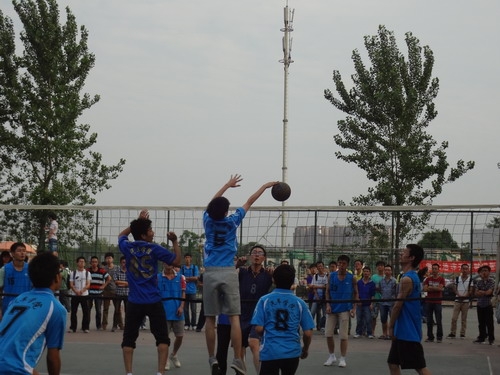 必赢3003no1线路检测中心男排冠亚之争：汽车VS电气4.jpg